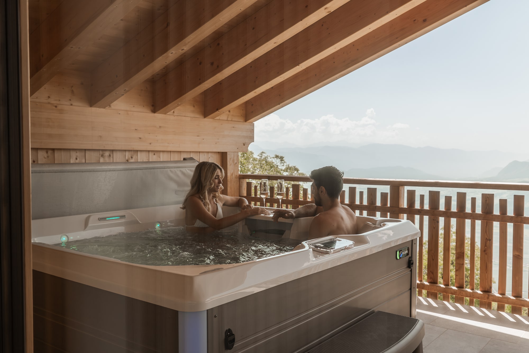 Sauna und Jacuzzi – privates Spa in den Lodges