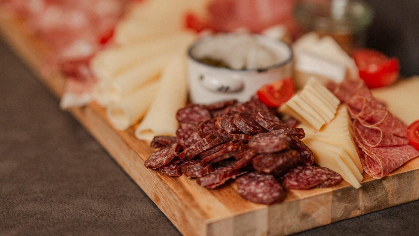 Frühstück und Abendessen direkt in der Ferienwohnung am Kohlbrennerhof